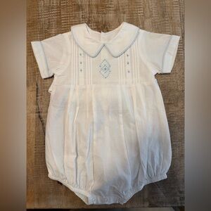 Boys Babysen by Remember Nguyen size 18M bubble. NWT